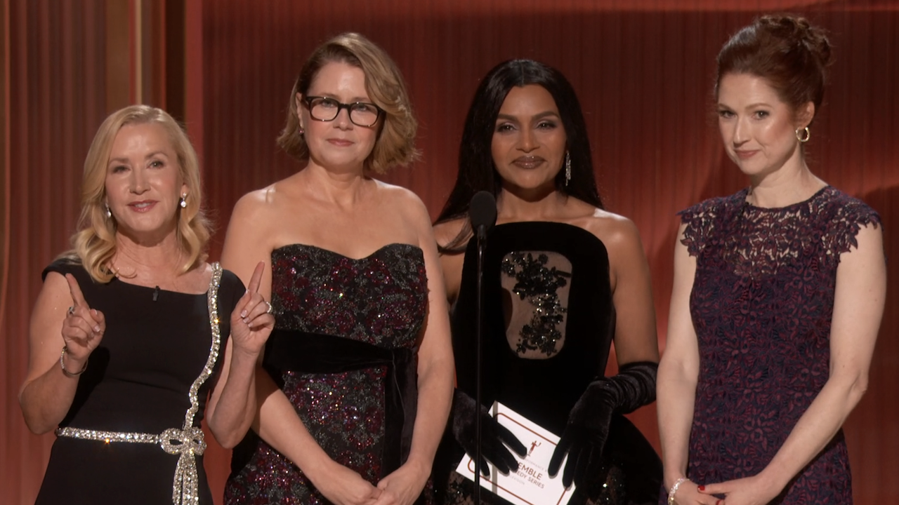 Why The Office fans should thank Mindy Kaling for that sweet cast reunion at the Actor Awards
